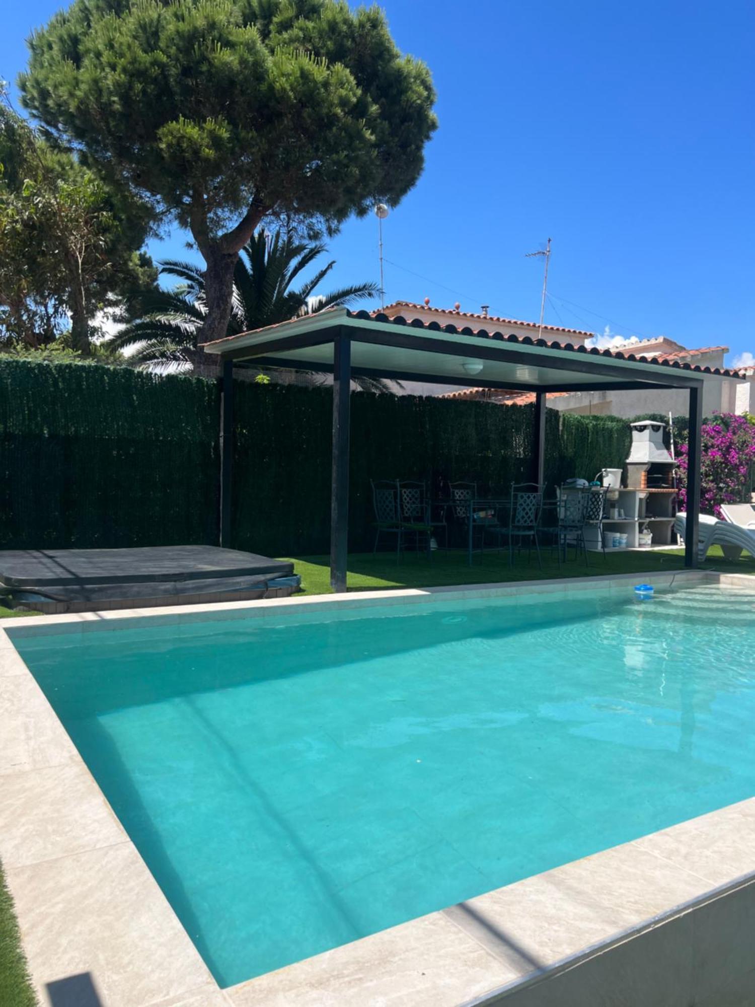 Sol Playa Piscina Apartment Емпуриабрава Екстериор снимка